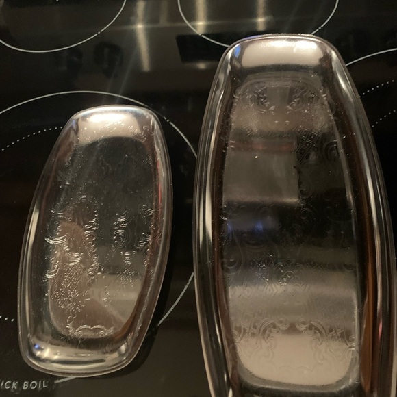 🔥🔥Free with 50$ purchase or more🔥 2 vintage metal serving trays. - Picture 2 of 2